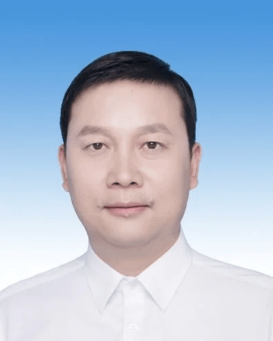 “80后”谭铁军<strong></p>
<p>大宗原油</strong>，已任张家界市领导