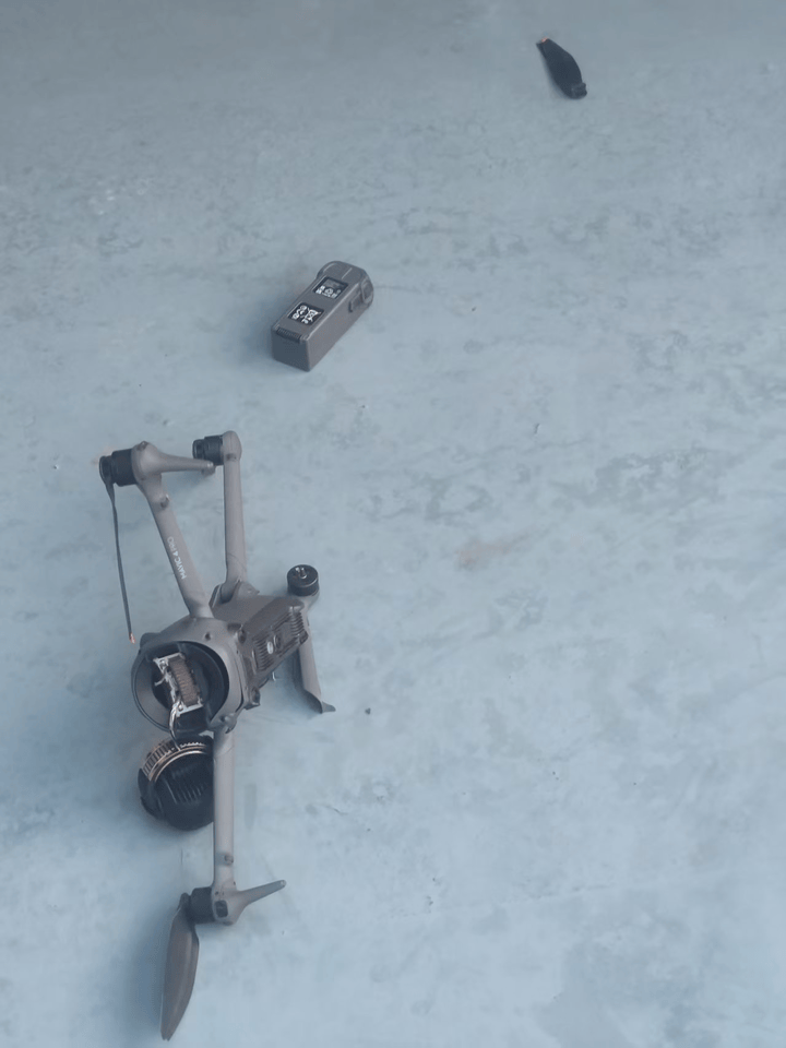 上海环球金融中心楼顶无人机对撞！对话管理方：9年已坠95架<strong></p>
<p>原油提炼设备</strong>，楼顶“风洞”成黑飞重灾区！