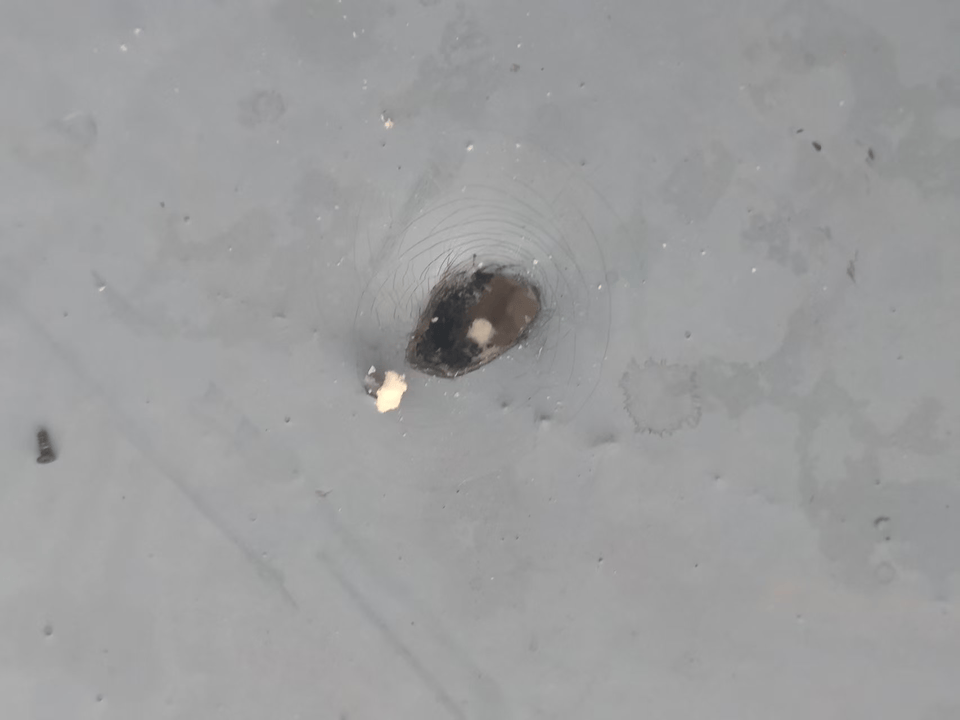 上海环球金融中心楼顶无人机对撞！对话管理方：9年已坠95架<strong></p>
<p>原油提炼设备</strong>，楼顶“风洞”成黑飞重灾区！