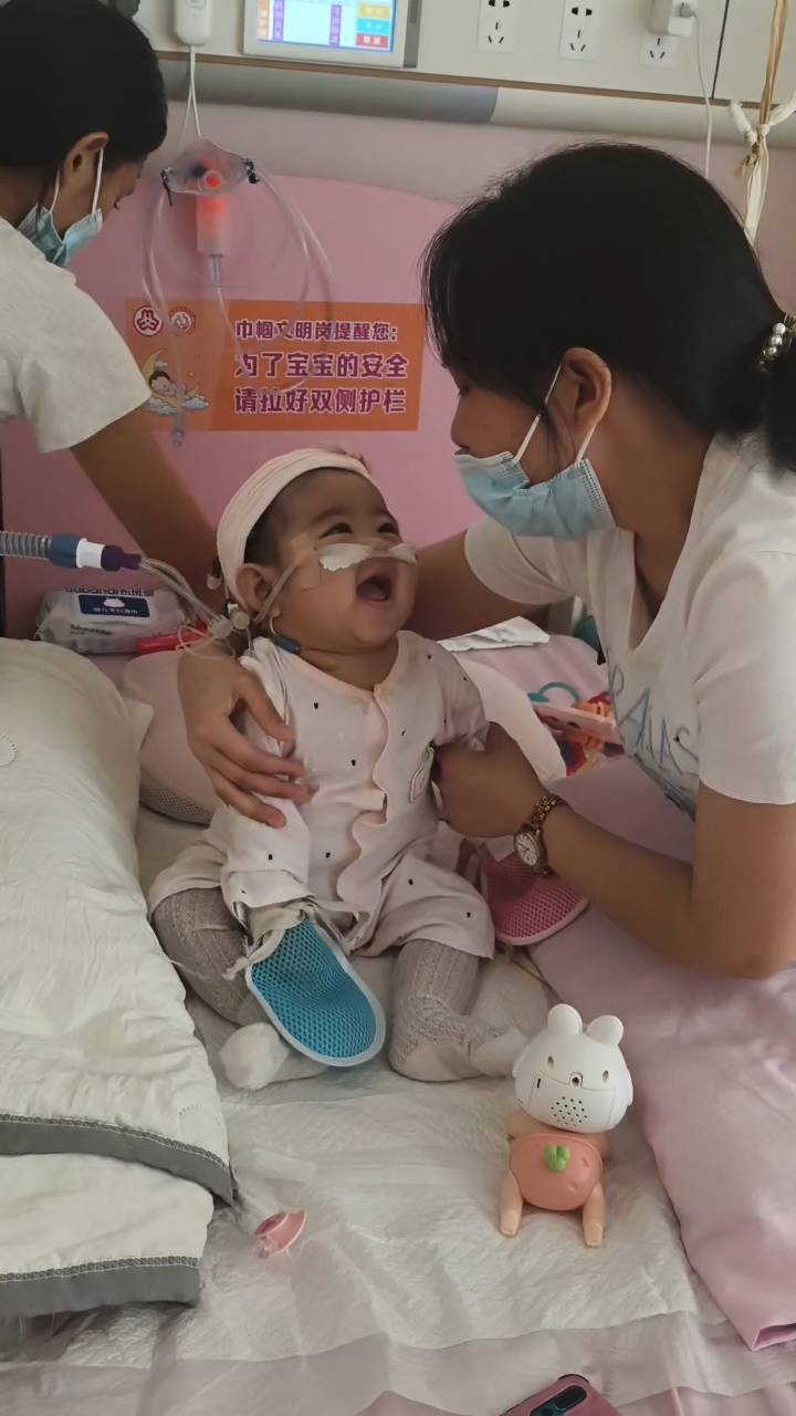 奶奶在哭<strong></p>
<p>伊朗原油产量</strong>，宝宝在笑！40天女婴重病，00后父亲割肝救女，术后这一幕让网友泪奔