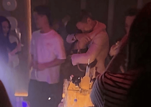 演员胡杏儿回应老公独自去夜店被拍：很正常的社交<strong></p>
<p>原油期货开户流程</strong>，都是好朋友