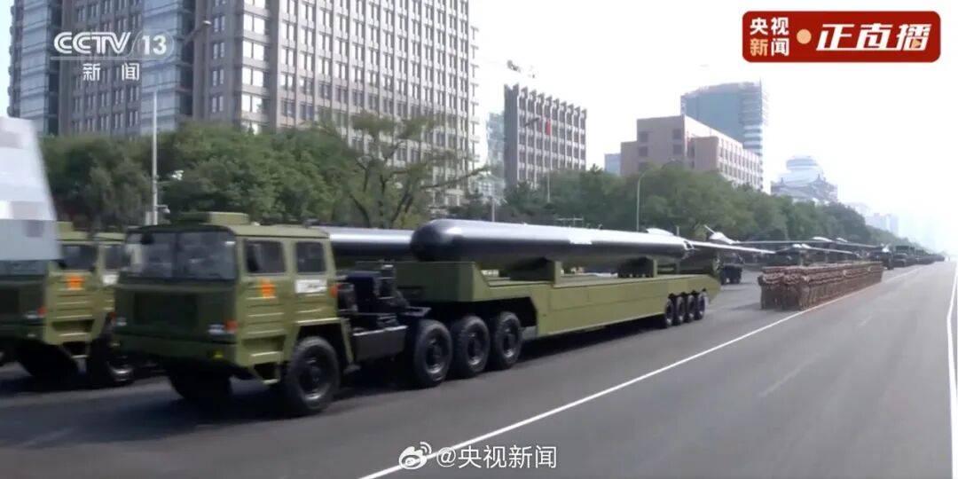 东风-61、巨浪-3、折叠翼预警机、歼-20S<strong></p>
<p>原油后期走势</strong>，画面披露！