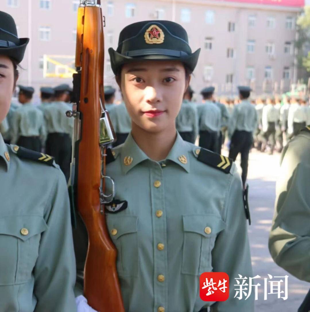 今天<strong></p>
<p>原油一桶多重</strong>，来自南京湖南路女子民兵连的她们在天安门广场接受检阅