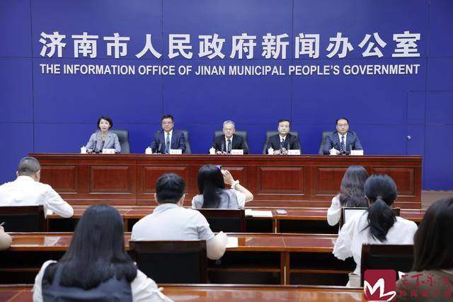 浪潮云打造了人工智能工厂<strong></p>
<p>原油一桶多重</strong>，成为全球第四个、国内第一个实体化的人工智能工厂