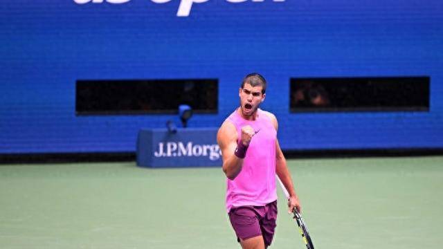 再这样下去<strong></p>
<p>一桶原油多重</strong>，辛纳打阿尔卡拉斯都快成审美疲劳了？