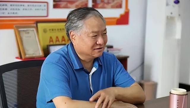 时隔三天<strong></p>
<p>一桶原油多重</strong>，泰安市政协两人先后官宣被查