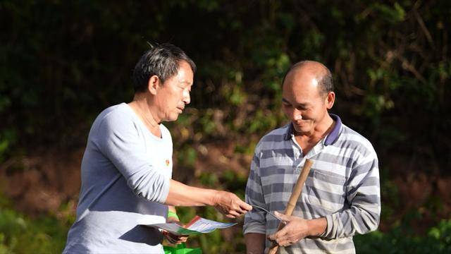 弥勒“新哨经验”<strong></p>
<p>一桶原油多重</strong>，全州推广！