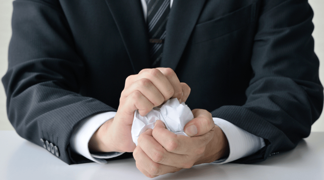 月薪从7300元降至4300元！员工不服调岗被辞退<strong></p>
<p>今日原油期货行情</strong>，索赔21万元！法院判了→