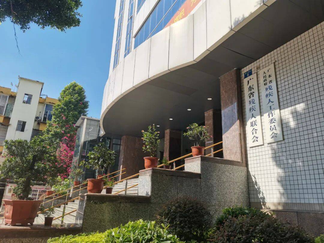 自闭症学生报到当天遭劝退后续：已通过评估<strong></p>
<p>北海布伦特原油</strong>，顺利入学