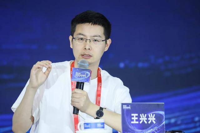 10天涨100亿<strong></p>
<p>黄金</strong>，宇树科技朋友圈狂欢