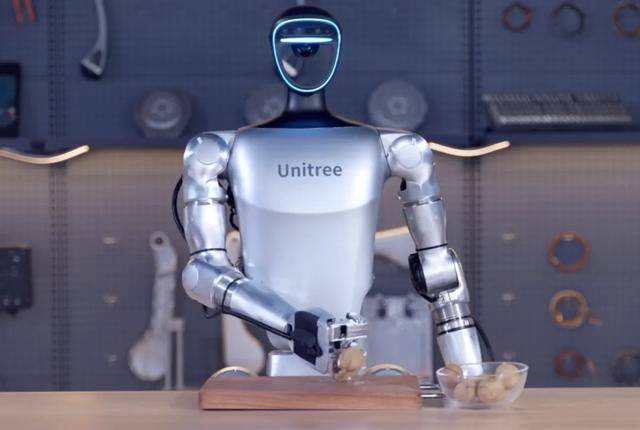 10天涨100亿<strong></p>
<p>黄金</strong>，宇树科技朋友圈狂欢