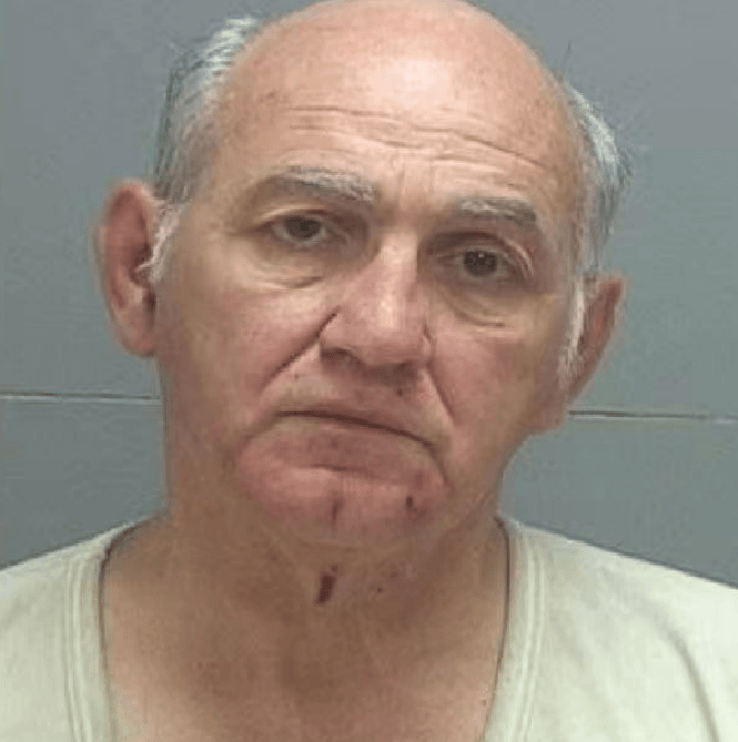 71岁老翁自称射杀柯克系为掩护枪手逃跑<strong></p>
<p>原油</strong>，因干扰调查被捕 真凶：疯狂的老家伙