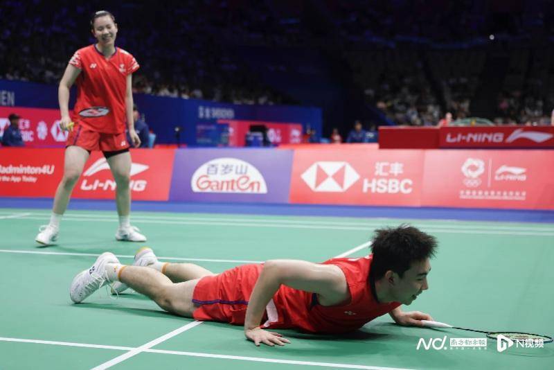 中国羽毛球大师赛16强战<strong></p>
<p>原油最新新闻</strong>，国羽五项锁定11个八强席位