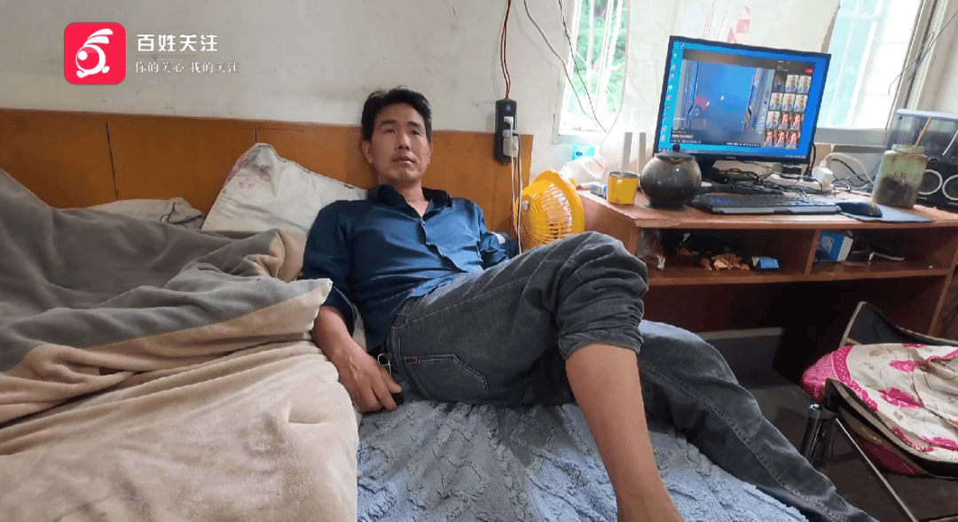 心酸！12岁男孩“独居”贵阳一安置房内<strong></p>
<p>原油最新新闻</strong>，父亲回应：迫于无奈，因为……