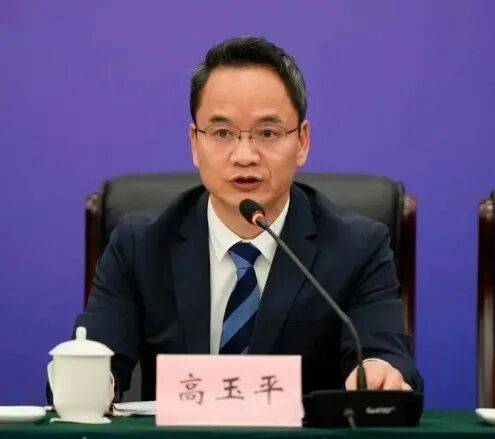 中纪委连发11人被查<strong></p>
<p>阳春房产资讯网</strong>，副部级“老虎”落马