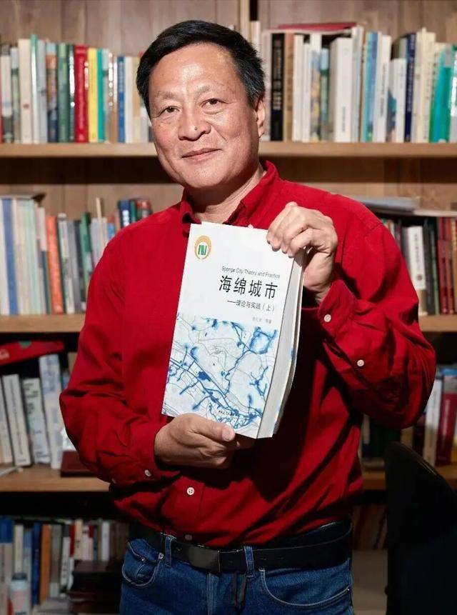 本月刚上福布斯榜的北大教授<strong></p>
<p>阳春房产资讯网</strong>，在巴西坠机遇难，警方披露详情