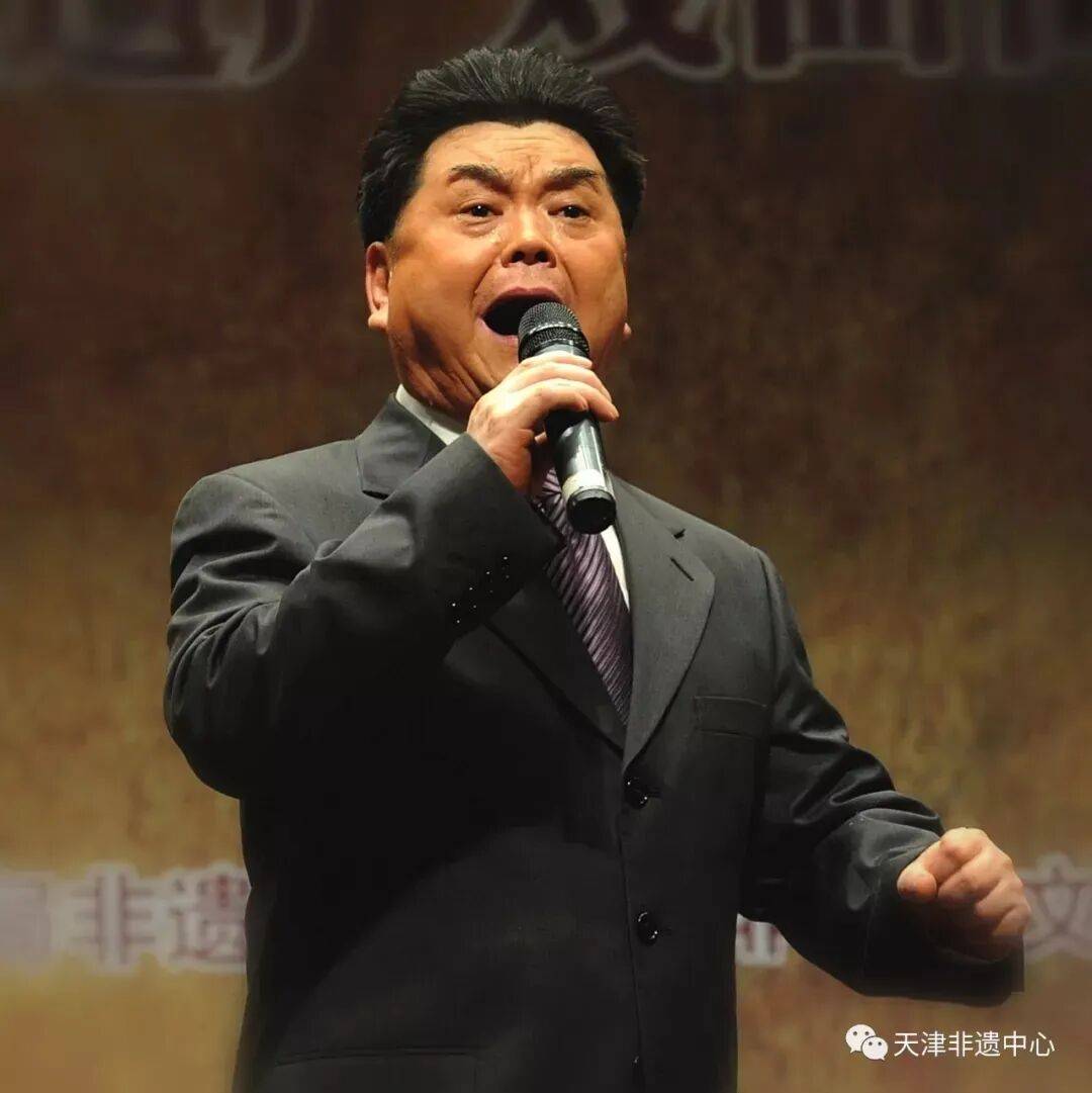 痛别<strong></p>
<p>凤凰卫视资讯台节目表</strong>！著名演员昨晚去世！4岁入行、刻苦一生