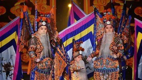 痛别<strong></p>
<p>凤凰卫视资讯台节目表</strong>！著名演员昨晚去世！4岁入行、刻苦一生