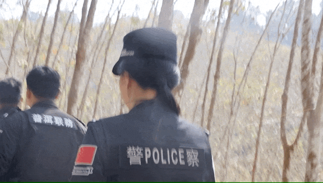 “看到妈妈46个未接来电<strong></p>
<p>凤凰卫视资讯台节目表</strong>，心像被重锤击中”