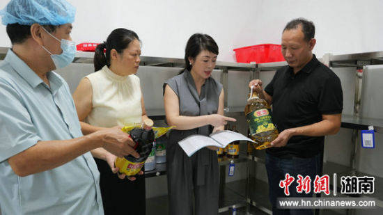 湖南永州冷水滩 52 所学校实现 “阳光供餐”