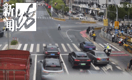 事发上海晚高峰！汹涌车流中<strong></p>
<p>中国投资资讯网007</strong>，一男子绝望跳车，直奔民警而去……