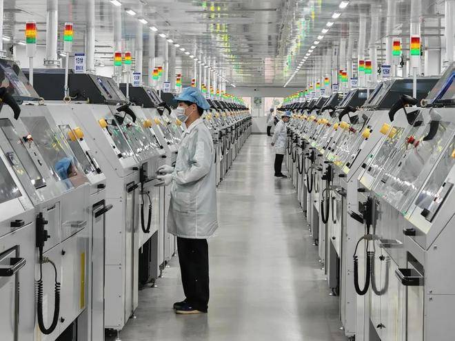 惠州老板搭上英伟达<strong></p>
<p>豆粕资讯信息</strong>，搏出700亿身家