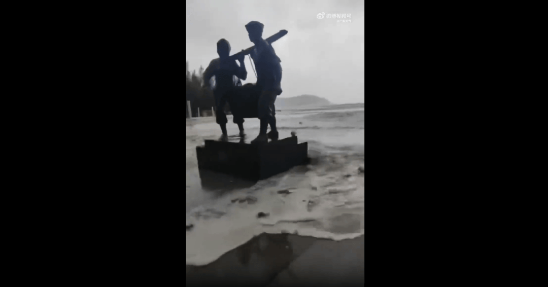 突发！海水倒灌<strong></p>
<p>香港赛冯资讯</strong>，涌上路面，多地紧急宣布"五停"！又有新台风生成