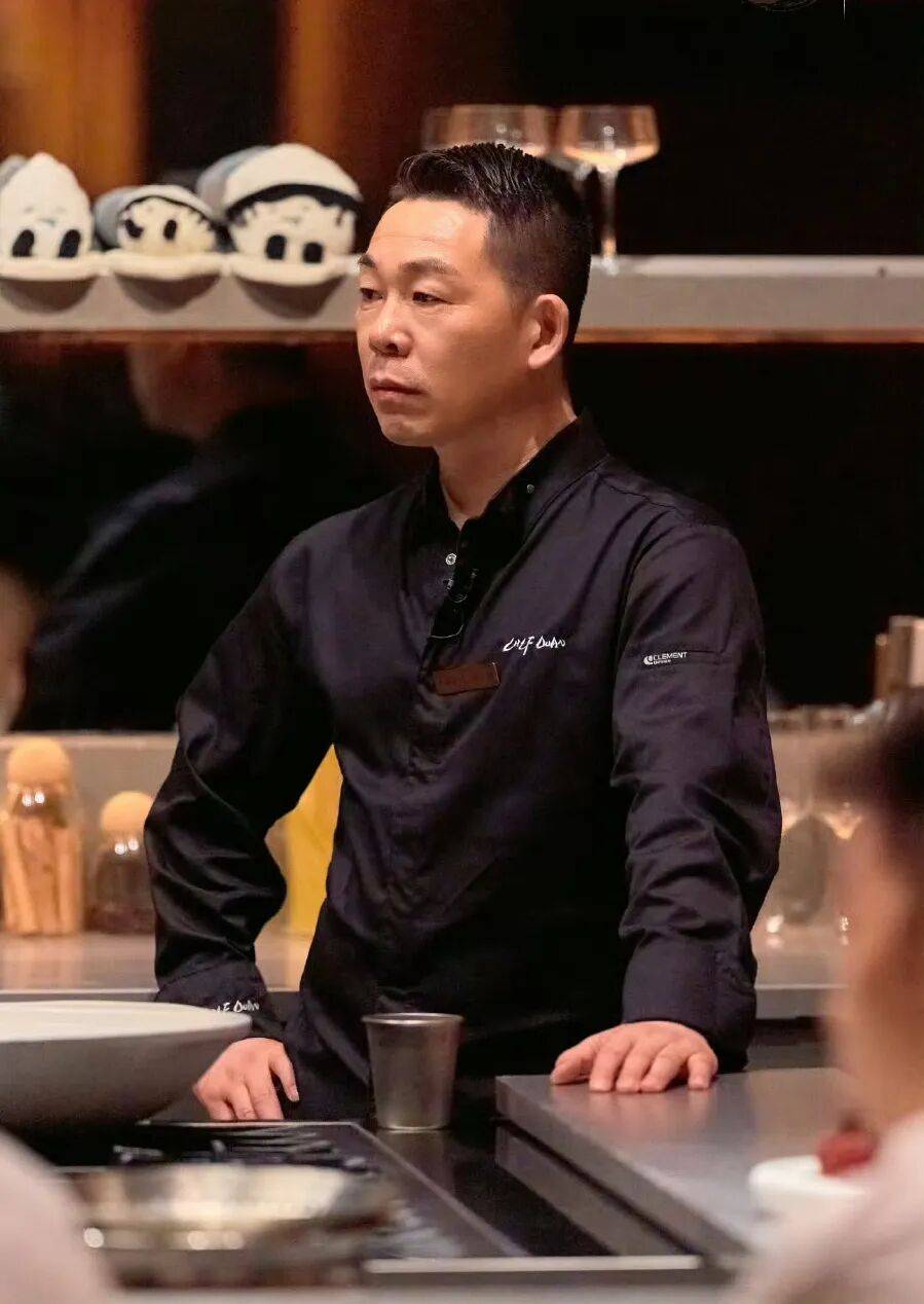 精致餐饮<strong></p>
<p>香港赛冯资讯</strong>，以饭封神 | 商业头条No.94