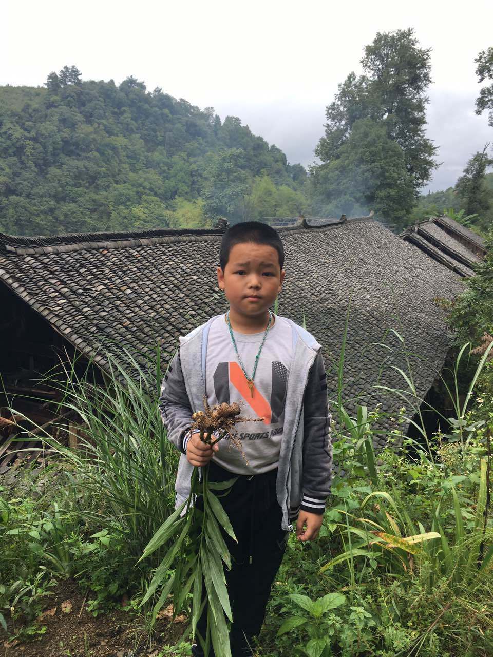 那个让老师骄傲的“调皮”班级！30年同学聚会<strong></p>
<p>江苏公务员考试资讯网</strong>，还伴有一封来自贵州的感谢信