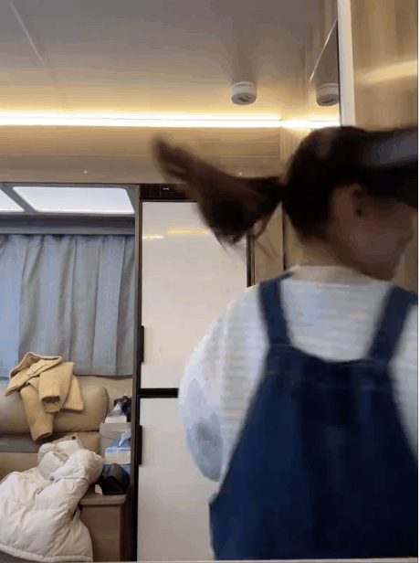 9岁小酒窝<strong></p>
<p>江苏公务员考试资讯网</strong>，大大方方成顶流