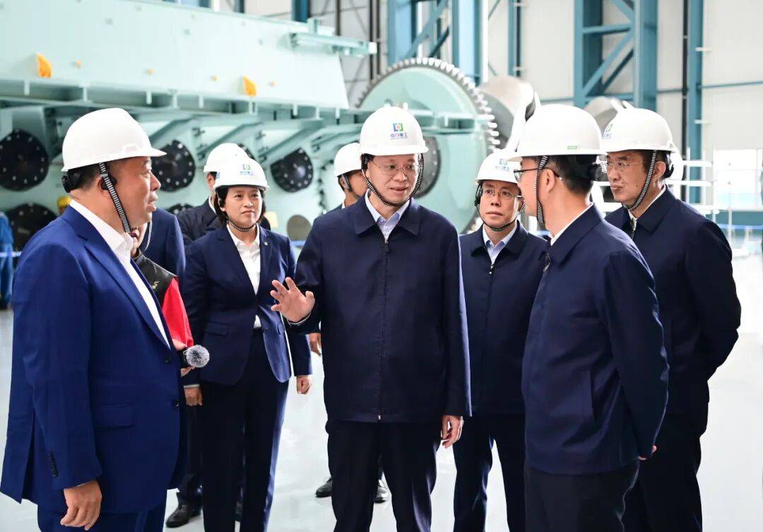 新任辽宁省委书记许昆林<strong></p>
<p>中国投资</strong>，到大连调研