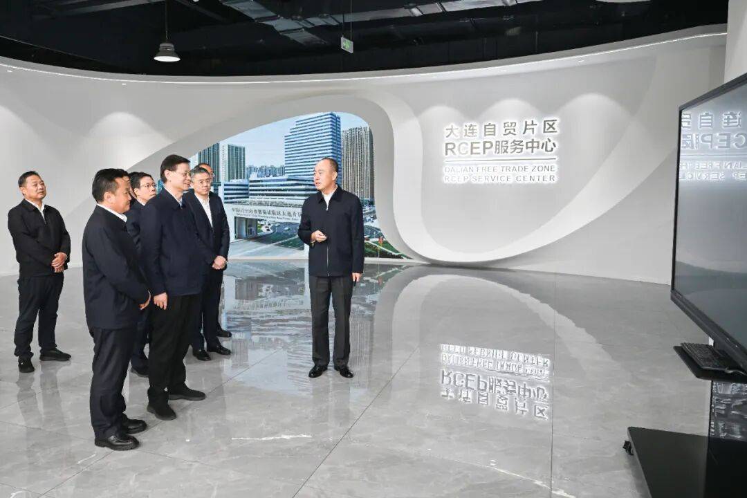 新任辽宁省委书记许昆林<strong></p>
<p>中国投资</strong>，到大连调研