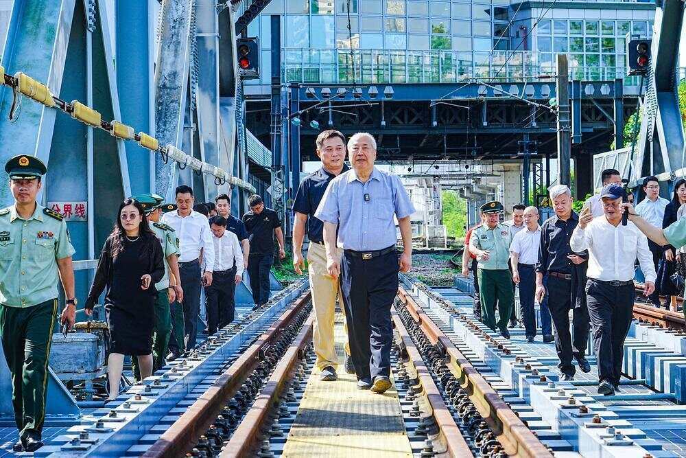 70年前<strong></p>
<p>中国投资</strong>，钱学森经罗湖口岸归国！武警广东总队深圳第二支队开展纪念活动