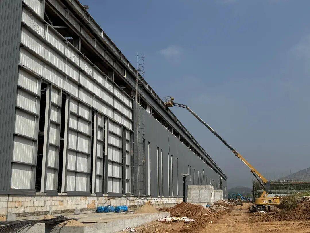 早安·黄石 | 高温黄色省级预警 / 黄石楼市最新数据公布 / <strong></p>
<p>中国投资</strong>我市假期发送旅客逾408万人次