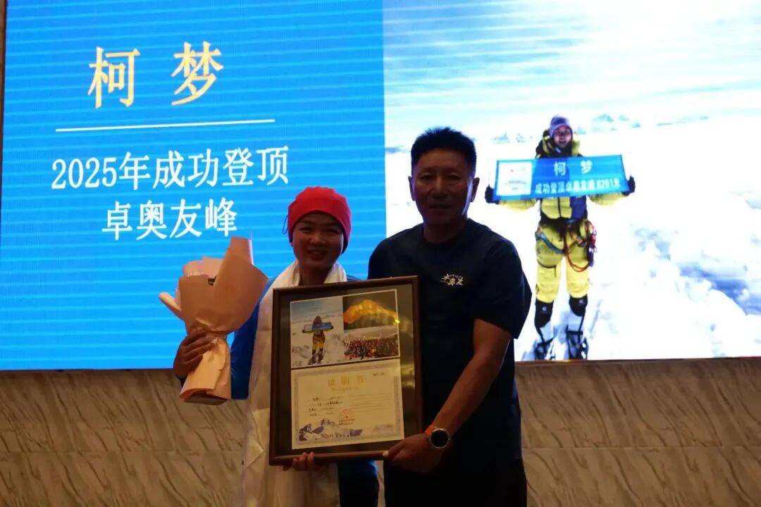 早安·黄石 | 高温黄色省级预警 / 黄石楼市最新数据公布 / <strong></p>
<p>中国投资</strong>我市假期发送旅客逾408万人次