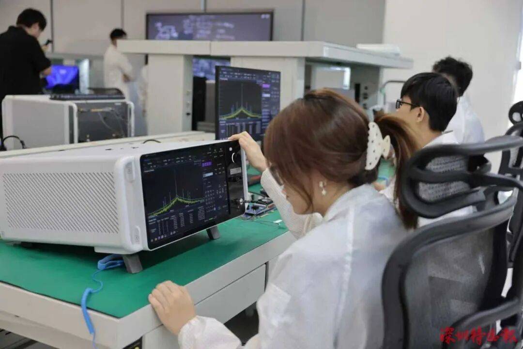 突破封锁<strong></p>
<p>新闻资讯</strong>！国产！！可满足3-5nm芯片需求！！！