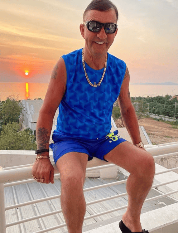 英国男子土耳其车祸去世<strong></p>
<p>林俊杰资讯台微博新浪</strong>，女儿称治疗期间医院威胁他们捐出父亲一器官