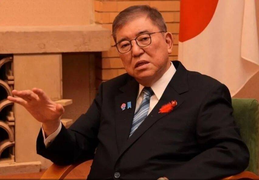 石破茂卸任当天<strong></p>
<p>西安博通资讯股份</strong>，离开官邸时笑得合不拢嘴；此前吐槽当首相太累，没多少让人开心的事情