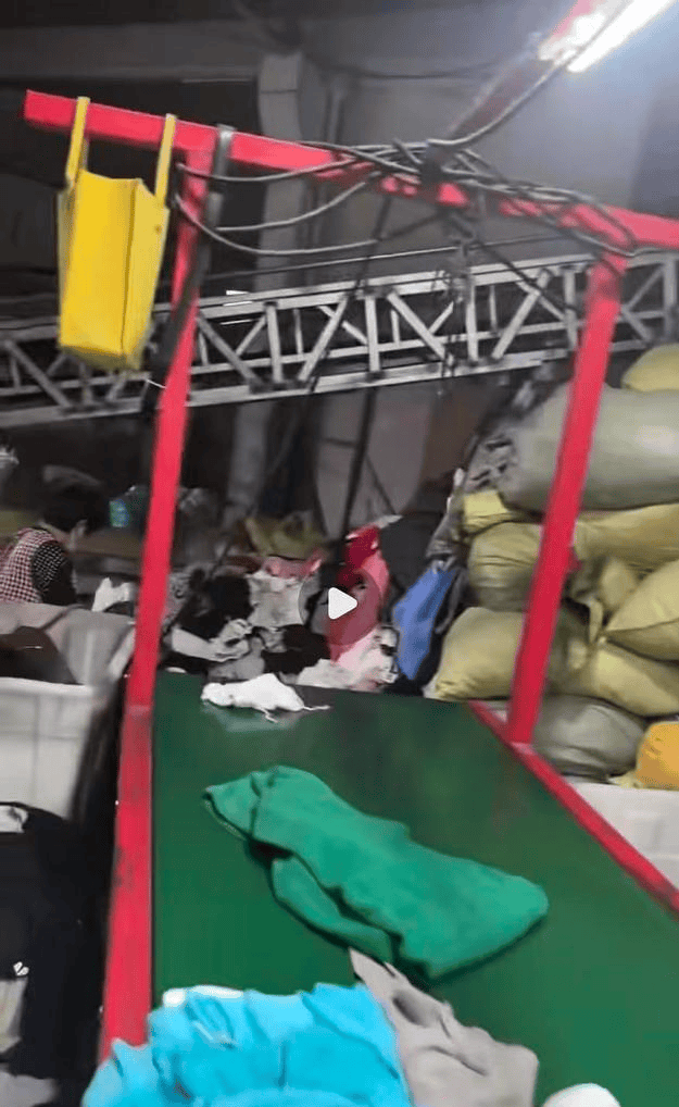 江西一女生误卖奶奶藏有13万元黄金首饰的旧衣<strong></p>
<p>西安博通资讯股份</strong>，回收站：没安装监控没发现金器，分拣工人是临时工