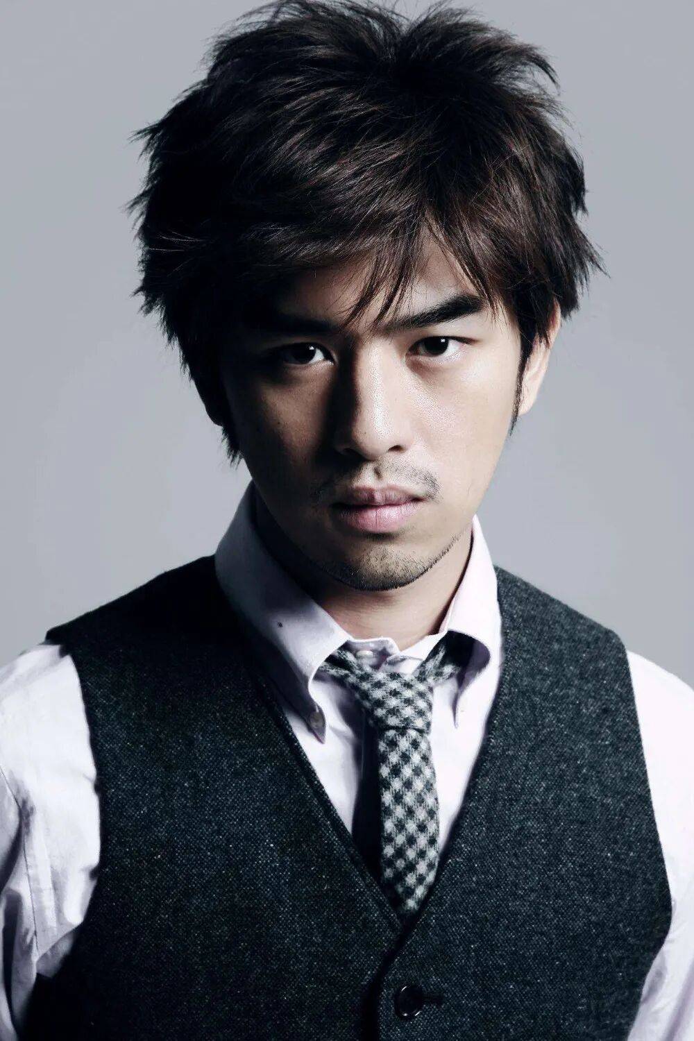 演员贾静雯回应修杰楷被拘提：震惊不已<strong></p>
<p>西安博通资讯股份</strong>，孩子目睹父亲被上铐受惊吓