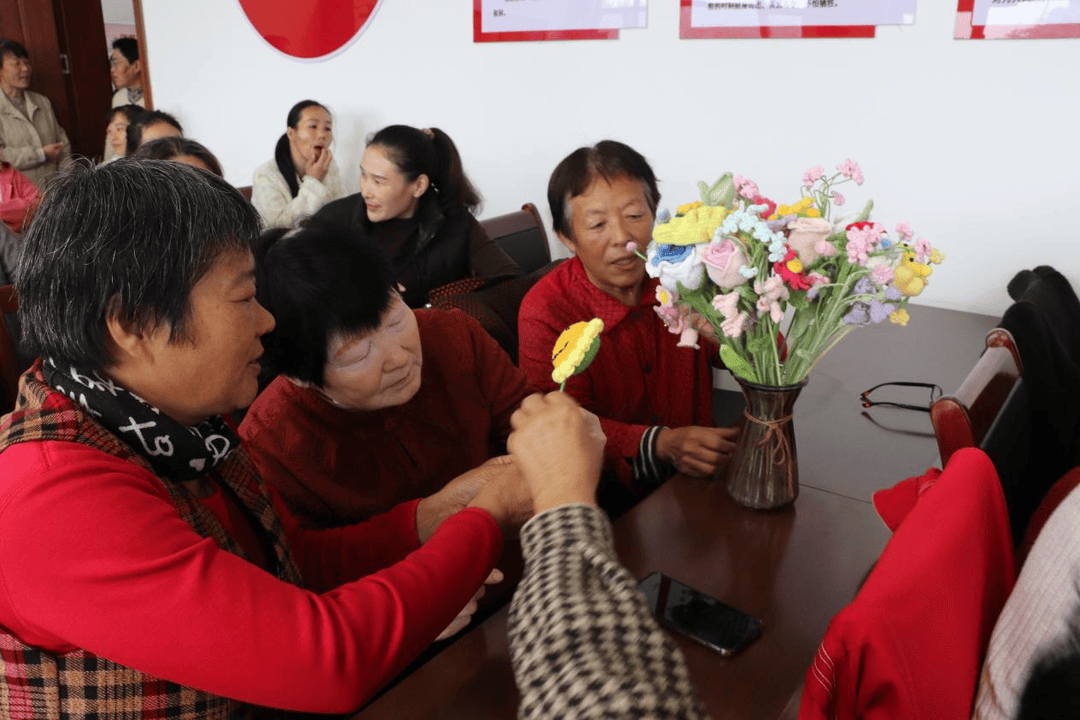 当钩针遇见乡土<strong></p>
<p>中宇化工资讯网</strong>，曲阜“非遗培训”绘就乡村振兴新图景