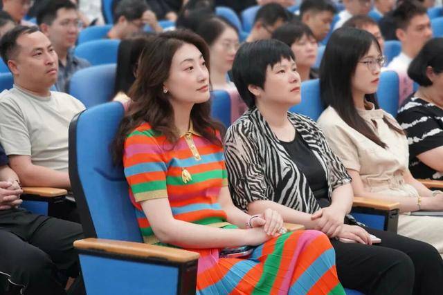 宗馥莉“心腹”祝丽丹离职<strong></p>
<p>慈济全球资讯</strong>！曾是娃哈哈核心高管