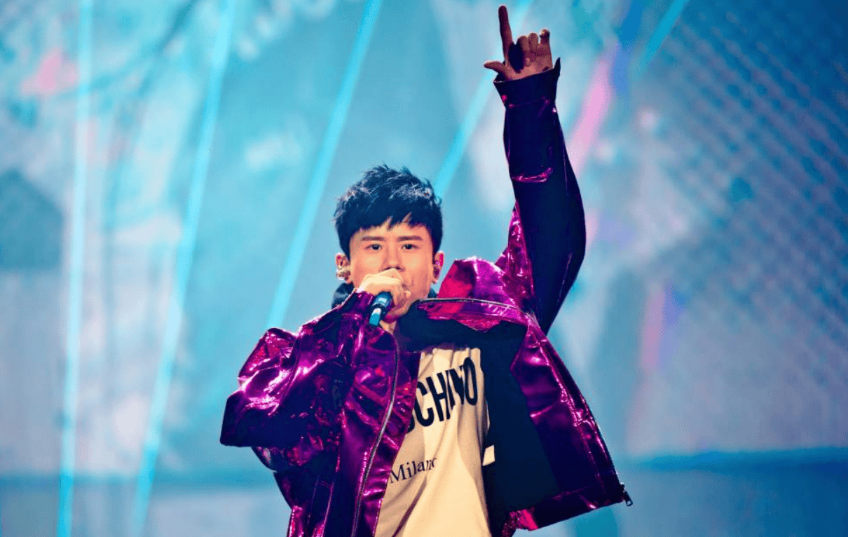 把陈粒“引爆”的耳返<strong></p>
<p>慈济全球资讯</strong>，为啥让这么多歌手又爱又恨