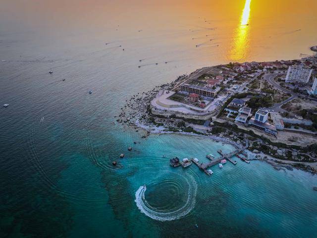 青年说 | 到中亚<strong></p>
<p>电商资讯平台</strong>，奔赴一场激动人心的“探秘”