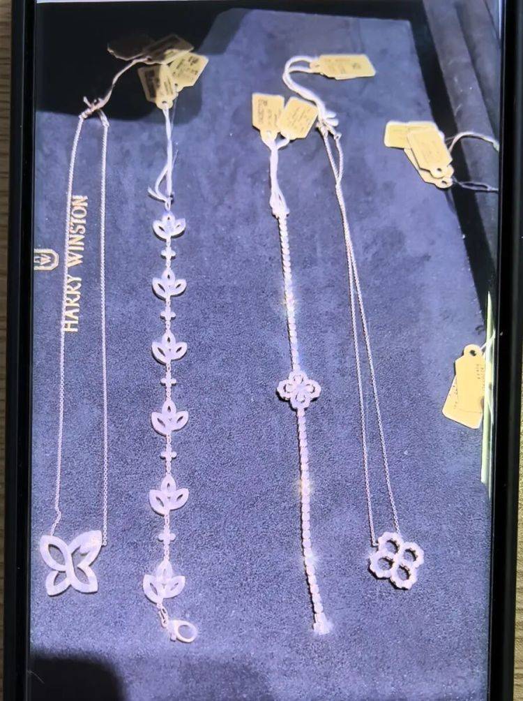 事发上海！女子崩溃“他昨晚还在我家吃饭”<strong></p>
<p>今日废钢资讯网</strong>，聊天记录曝光诈骗细节