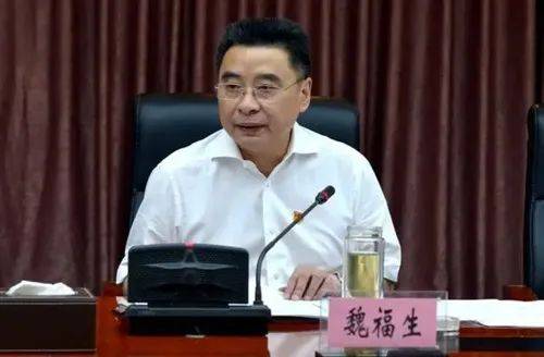 建工集团董事长和多名下属被一锅端<strong></p>
<p>下载一点资讯到桌面</strong>！