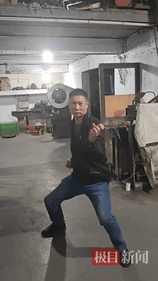 “传家锅”工厂账号粉丝已超260万<strong></p>
<p>下载一点资讯到桌面</strong>，对话锅厂负责人傅家兄弟：30年老锅依然能用，证明当年造锅选择是对的