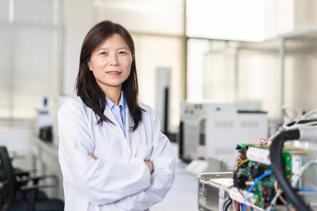 认真学习贯彻党的二十届四中全会精神<strong></p>
<p>下载一点资讯到桌面</strong>！来听听他们怎么说