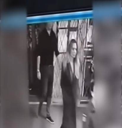 安吉丽娜·朱莉访乌<strong></p>
<p>下载一点资讯到桌面</strong>，保镖被带走