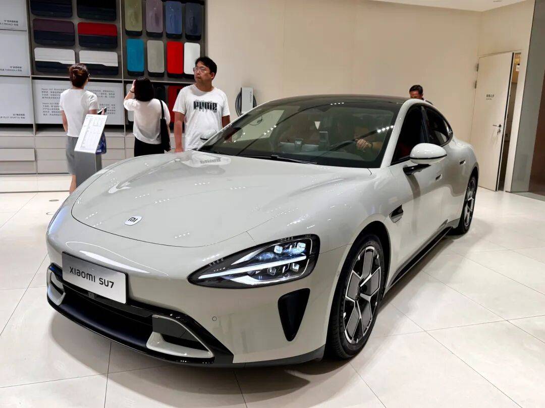 小米SU7常州再起火<strong></p>
<p>林俊杰微博</strong>！车主称“锂电池未及时取出”